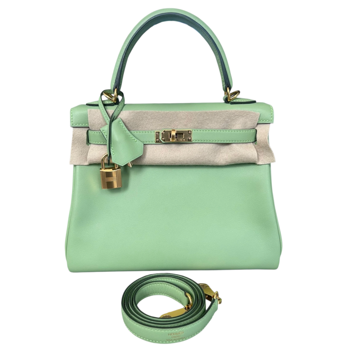 Hermès 'Vert Criquet' Gold Hardware Swift Kelly 25 Bag